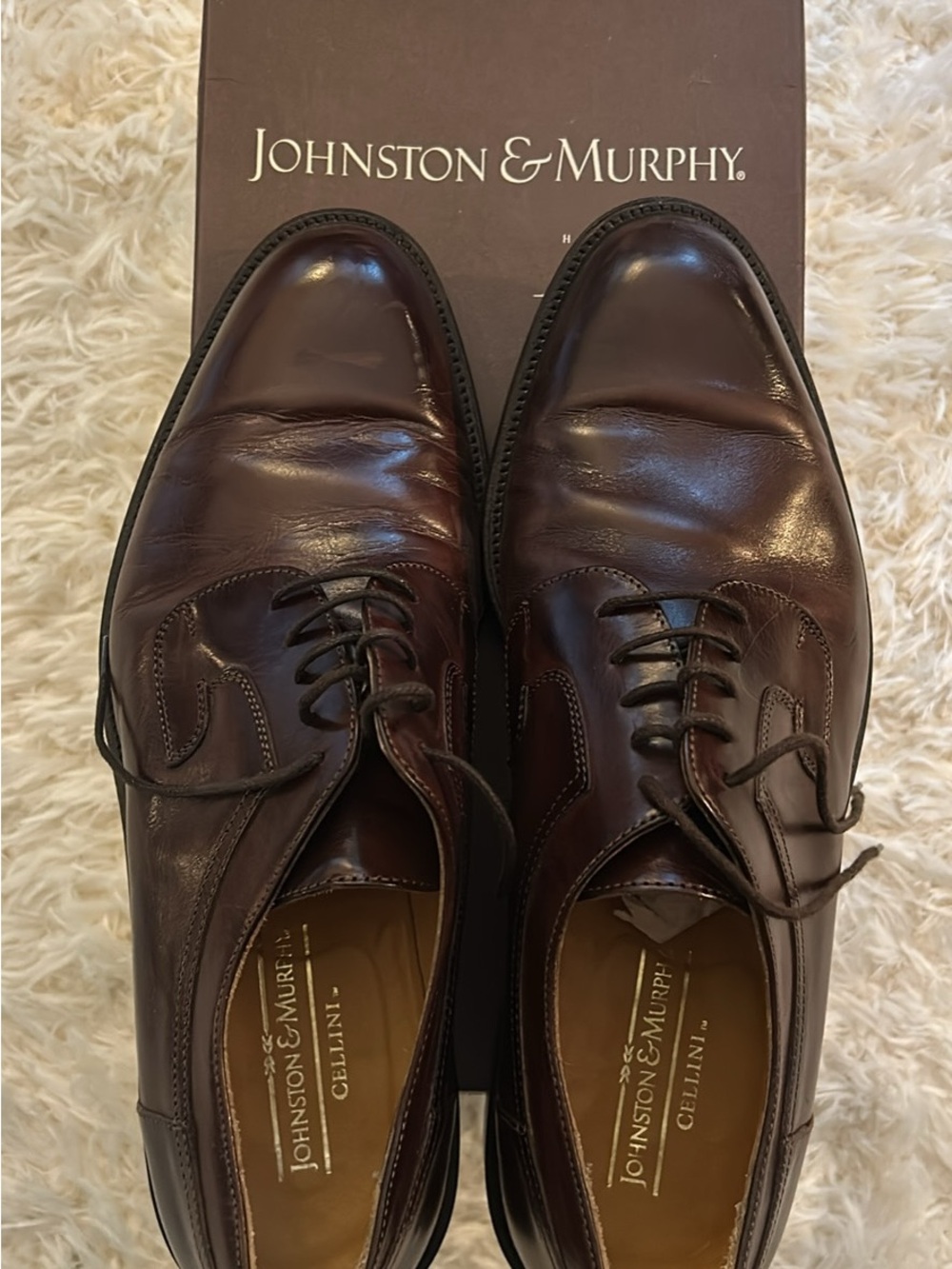 Johnston & Murphy Chestnut Brown Leather Lace-Up Oxfords
